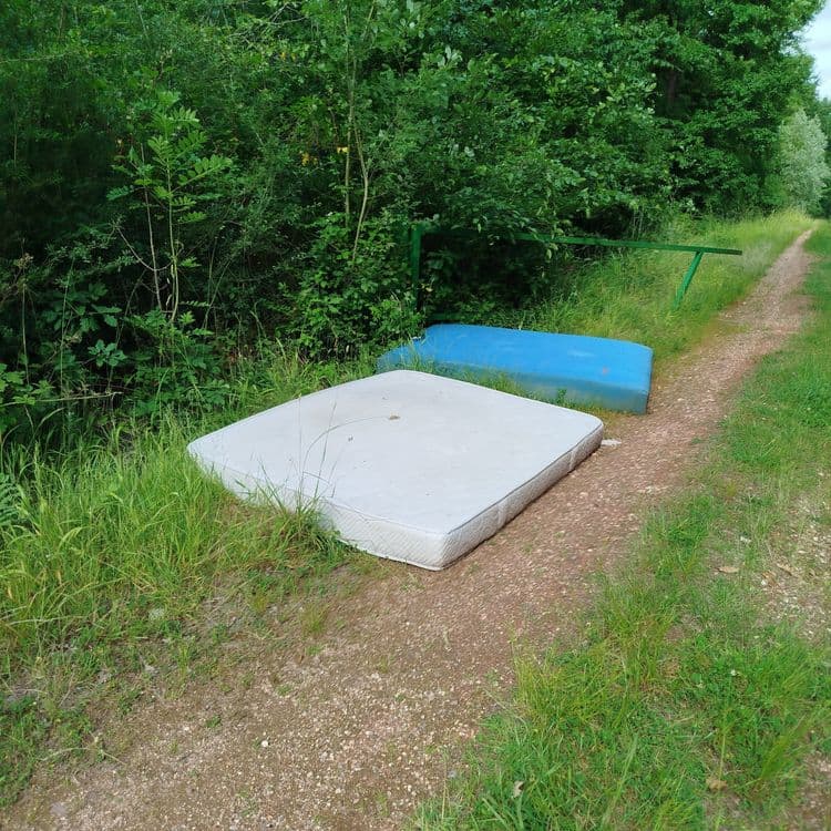 Matelas et sommier 140*190 ou 200