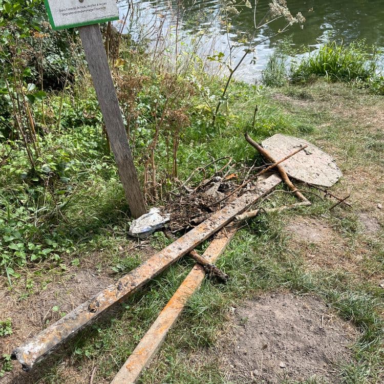 Poteau Feraille et divers métaux 