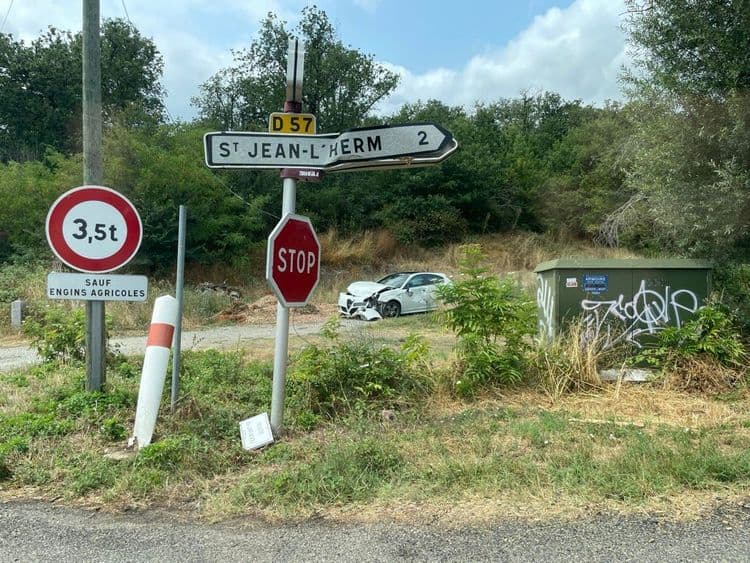 .2 voitures accidentées 
