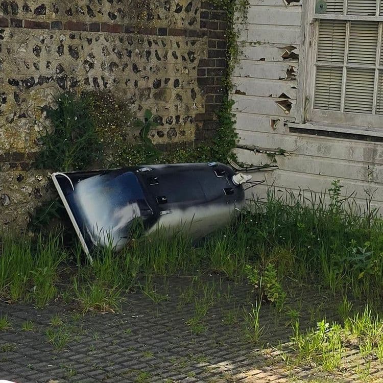 Dumped bath 