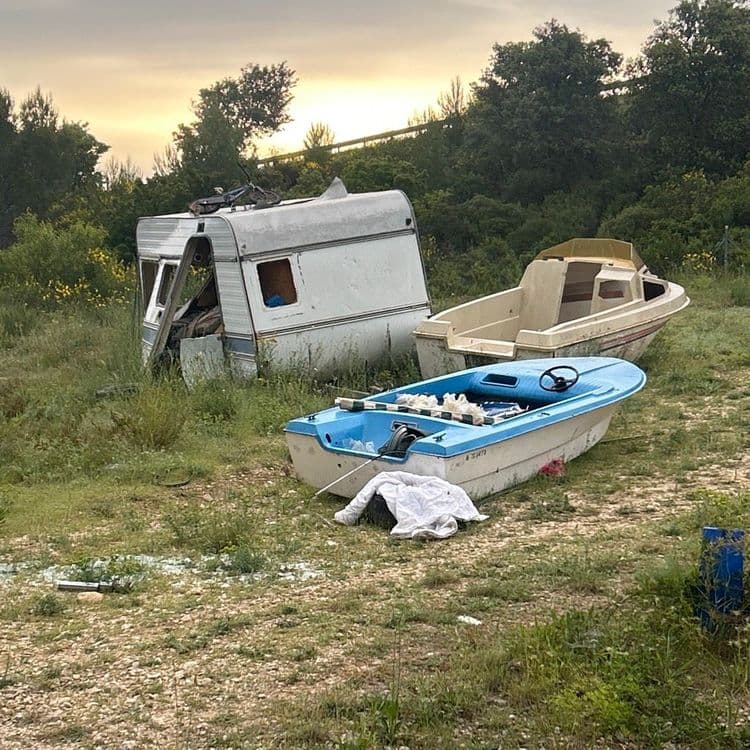 Dépôt sauvage qui grossit de jour en jours
