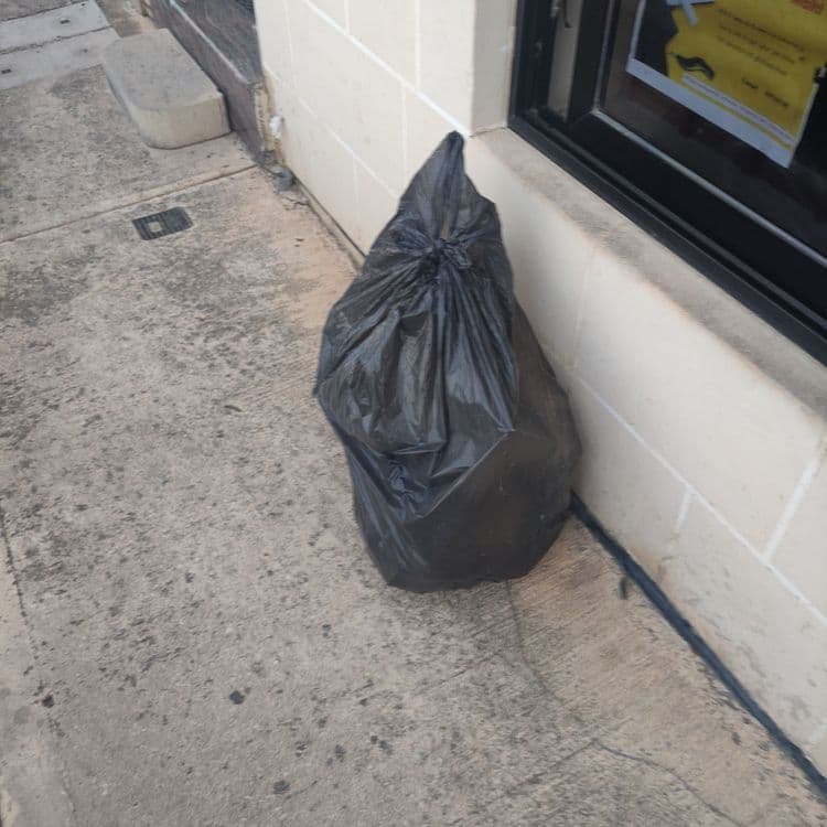 Black bag will be collected on a Saturday, why is already out from Thursday night. It contains also mixed waste!