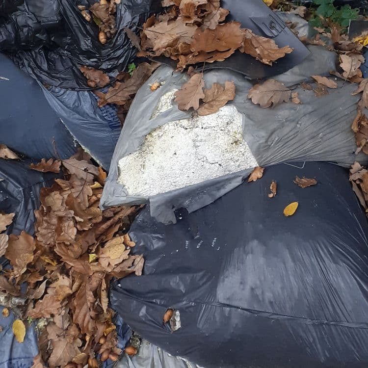 Gravats, sacs de flocage, amiante ??