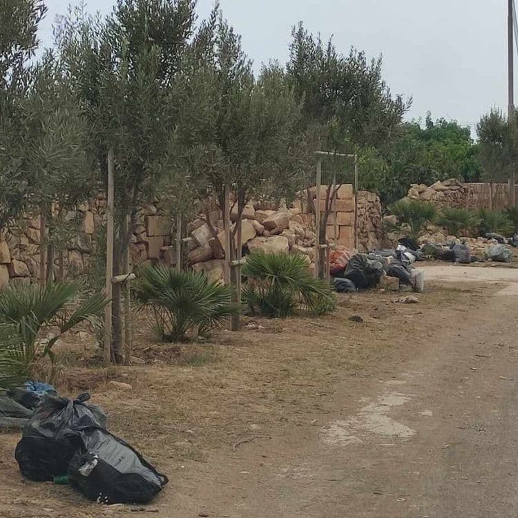 Waste, illegal dumping 